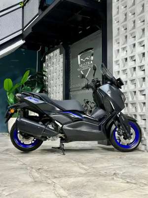 Jual bekas TERLARIS Yamaha XMAX 250 NEW FACELIFT 2024,lokasi di Surabaya Kota