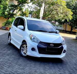 Jual bekas Termurah Daihatsu Sirion RS AT 2017 CashKredit,lokasi di Depok Kota