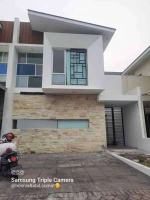 TERMURAH Disewakan Rumah Minimalis Royal Residence Greenwich Siap Huni lokasi di Surabaya Kota, tersedia melalui melalui situs Olx