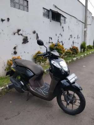 Jual bekas termurah Honda genio 2020 super mulus,lokasi di Tangerang Selatan Kota