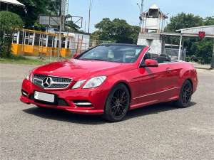 Jual bekas TERMURAH MERCY E250 CABRIOLET AT MERAH 2013,lokasi di  ,Jakarta Utara