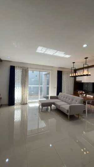 TERMURAH RUMAH 2 LANTAI SIAP HUNI FURNISH DI CLUSTER EDENIA GRAHA NATURA SURABAYA BARAT lokasi di Surabaya Kota, tersedia melalui melalui situs Olx