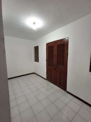 Termurah Sedunia Rumah Kebangsren Embong Malang Surabaya Pusat lokasi di Surabaya Kota, tersedia melalui melalui situs Olx