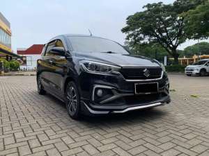 Jual bekas TERMURAH SUZUKI ERTIGA GT SPORT HYBRID MT MANUAL 2024 HITAM,lokasi di Bekasi Kota