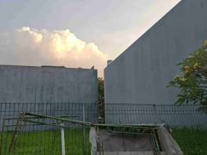 TERMURAH TANAH KAVLING RAFFLES GARDEN CITRALAND LUAS 400AN ROW LEBAR lokasi di Surabaya Kota, tersedia melalui melalui situs Olx