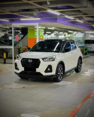 Jual bekas TERMURAHDAIHATSU ROCKY R 1.0 TURBO ASA, MOBIL TERAWATSIAP PAKAI,lokasi di Jakarta Timur