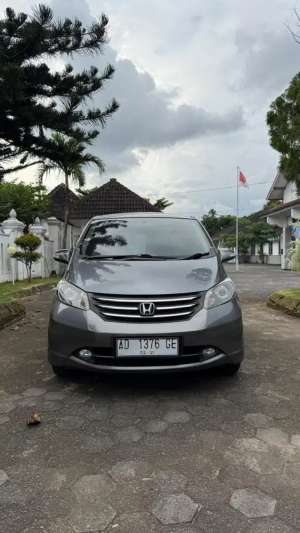 Jual bekas TERMURAHHH Freed PSD 2010 AC digital,lokasi di Sleman Kab.