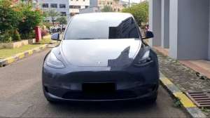 Jual bekas Tesla Mode Y Long Range AWD Dual Motor AT Abu 2024 NIK 2022 Like New,lokasi di Jakarta Selatan