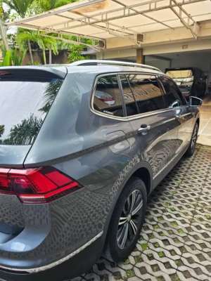 TIGUAN Allspace , tersedia melalui melalui situs Olx