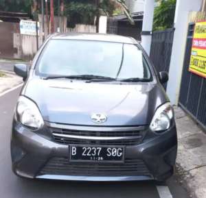 Jual bekas Toyota Agya 1.0 E MT 2016 Tangan Pertama Pajak Hidup Nego Irit Bensin,lokasi di Jakarta Selatan