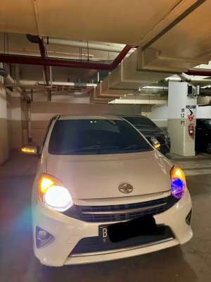 Jual bekas Toyota Agya 2015 Bensin,lokasi di Bekasi Kab.