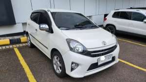 Jual bekas Toyota Agya G Matic 2014 Low KM,lokasi di Jakarta Barat