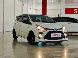 Jual bekas Toyota Agya GR AT 2023,lokasi di Bekasi Kota