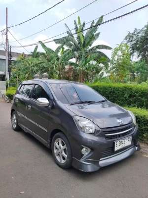 Jual bekas Toyota Agya trd 2015 Bensin,lokasi di Jakarta Selatan