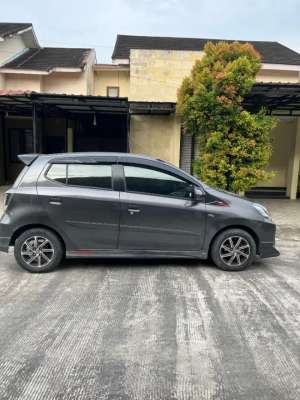 Jual bekas Toyota Agya TRD 2021,lokasi di  ,Pekanbaru Kota