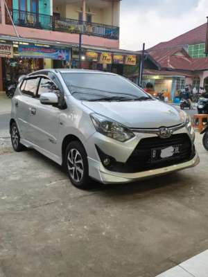 Jual bekas Toyota Agya TRD S 2017 MT,lokasi di Bukittinggi Kota
