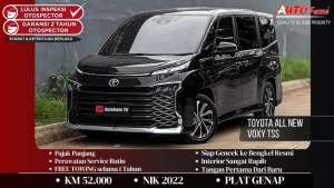 Jual bekas Toyota All New Voxy TSS NIK 2022 Black On Black,lokasi di Jakarta Timur