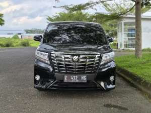 Jual bekas Toyota Alphard G Matic ATPM Th 2016 Istimewa,lokasi di Malang Kab.