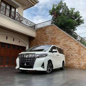 Jual bekas Toyota Alphard Type 2.5 GAT Tahun2018,lokasi di Palembang Kota
