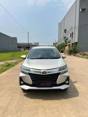 Jual bekas Toyota Avanza 1.3 G 2019 ManualSilver Metalik,lokasi di Tangerang Kab.