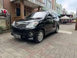 Jual bekas Toyota Avanza 2010 Bensin,lokasi di Tangerang Selatan Kota