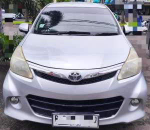 Jual bekas Toyota Avanza 2012 Bensin,lokasi di Bekasi Kota