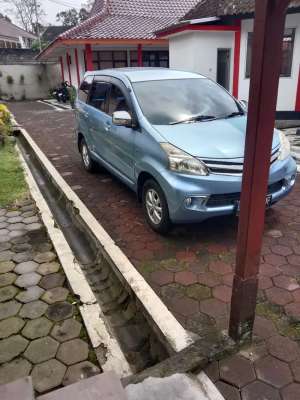 Jual bekas Toyota Avanza 2012 Bensin,lokasi di Magelang Kab.