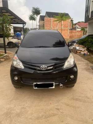 Toyota avanza 2015 lokasi di Palembang Kota, tersedia melalui melalui situs Olx