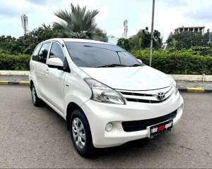 Jual bekas Toyota Avanza Automatic 1.3 E 2012 Tangan Pertama Dari Baru PUTIH,lokasi di Jakarta Pusat