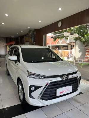 Jual bekas Toyota AvanzaE2023 AT 1.3cc New Model Tgn 1 Low KM istimewa,lokasi di Depok Kota