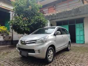Jual bekas TOYOTA AVANZA G MANUAL 2012 KM SEDIKIT,lokasi di Surabaya Kota