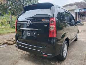 Jual bekas Toyota Avanza type 1,3 G mt tahun 2011,lokasi di Kendal Kab.
