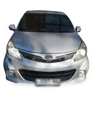 Jual bekas Toyota avanza veloz 1.5 AT 2013 pemakaian 2014,lokasi di Surabaya Kota