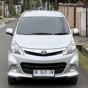 Jual bekas Toyota Avanza Veloz 1.5 Matic 2012,lokasi di Medan Kota