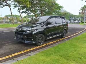 Jual bekas Toyota Avanza Veloz GR Limited 1.5 Automatic,lokasi di Surabaya Kota