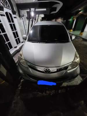 Jual bekas Toyota avanza veloz Tahun 2012,lokasi di Bandar Lampung Kota