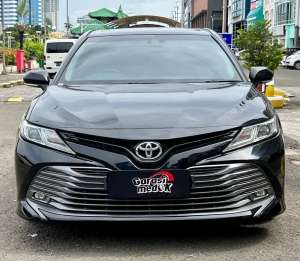 Jual bekas Toyota Camry V 2021 Antik Low KM Murah Bekas Hitam Genap Garansi,lokasi di Jakarta Pusat