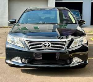 Jual bekas TOYOTA CAMRY V AT TAHUN 2013,lokasi di  