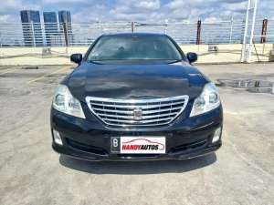 Jual bekas Toyota Crown 3.0 Royal Sallon Tahun 2009 Automatic Hitam,lokasi di Tangerang Selatan Kota
