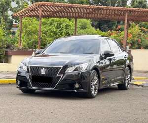 Jual bekas TOYOTA CROWN ATHIETE V6 AT TAHUN 2013,lokasi di  