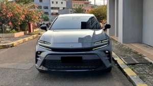 Jual bekas Toyota Crown Sport HB Hatchback 2.5 Hybrid Modelista Sticker Grey 2025,lokasi di Jakarta Selatan