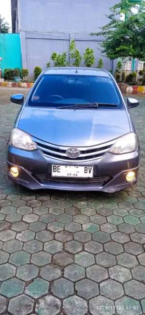 Jual bekas Toyota Etios Valco tipe G 2014 original murah irit,lokasi di Bandar Lampung Kota