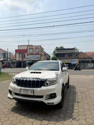 Jual bekas Toyota Fortuner 2013 Diesel Modif Tipis,lokasi di  ,Surabaya Kota