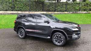 Jual bekas Toyota Fortuner 2.4 VRZ TRD 2020.,lokasi di Jakarta Selatan