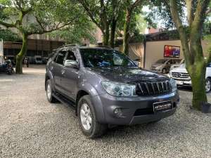 Jual bekas TOYOTA FORTUNER 2.5 G MT 2011 MANUAL,lokasi di  ,Bandung Kota