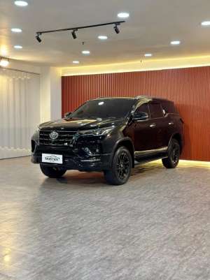 Jual bekas Toyota Fortuner 2.8 VRZ GR Sport 2023,lokasi di Jakarta Selatan
