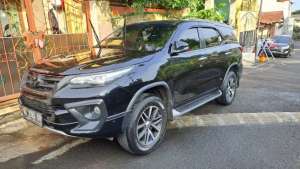 Jual bekas Toyota Fortuner automatic,lokasi di Semarang Kota