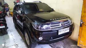 Jual bekas Toyota Fortuner G Lux AT 2010 Istimewa,lokasi di Medan Kota