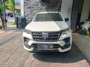 Jual bekas Toyota Fortuner GR 2.4 AT 2021,lokasi di Sidoarjo  Kab.