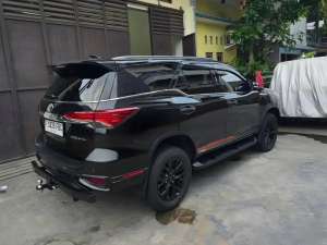 Jual bekas Toyota Fortuner TRD Sportivo Solar Matic AT Tahun 2020 Hitam , 2019,lokasi di Bekasi Kab.